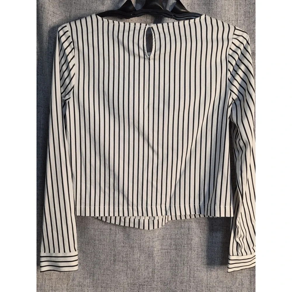 The Limited Y2K Long Sleeve XS Striped Career Top NEW $79 Lace Black White - Picture 3 of 7